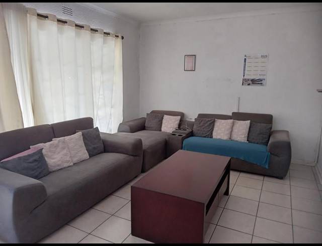 3 BEDROOM HOUSE FOR SALE IN CROYDON